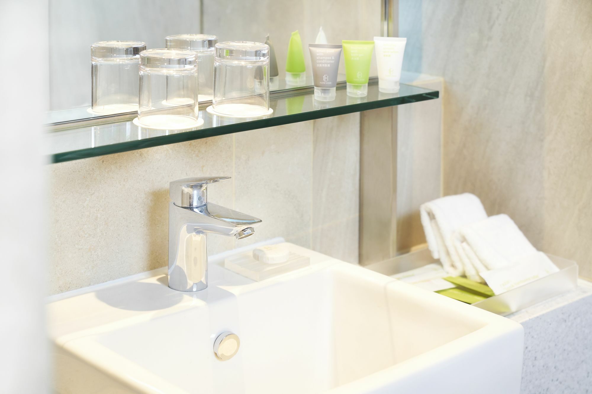 Hotel Ease Access Wan Chai ฮ่องกง ภายนอก รูปภาพ