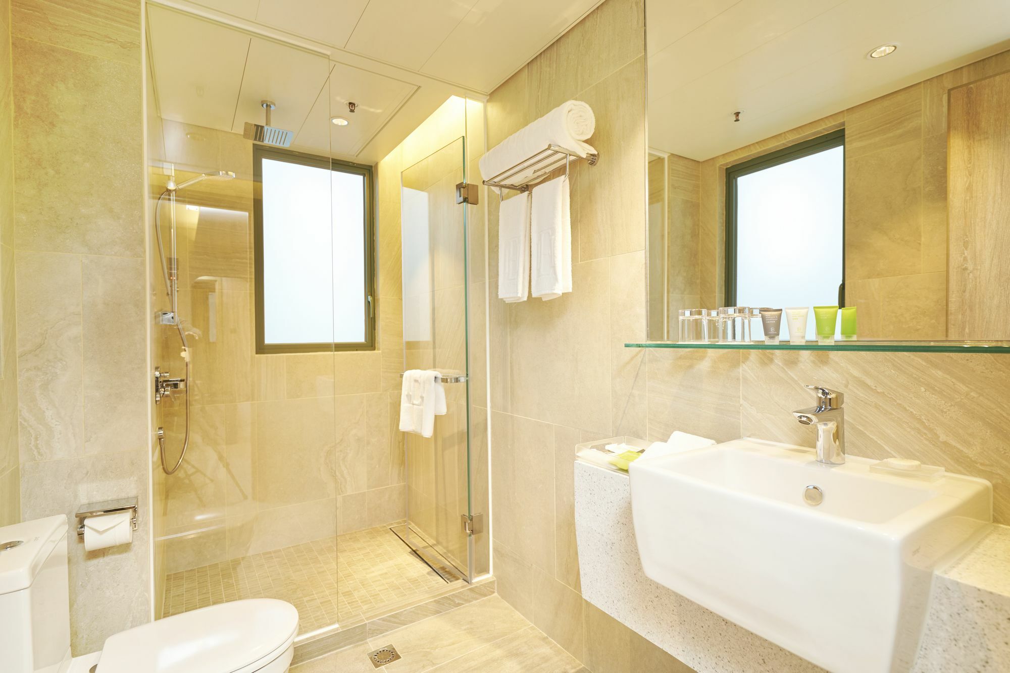 Hotel Ease Access Wan Chai ฮ่องกง ภายนอก รูปภาพ